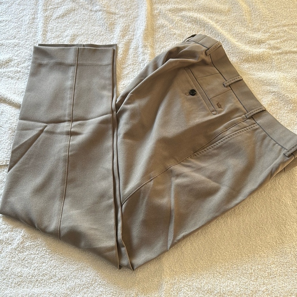 Peter Millar Golf Pants Slacks 36 32. Crown Sport 100% Polyester.